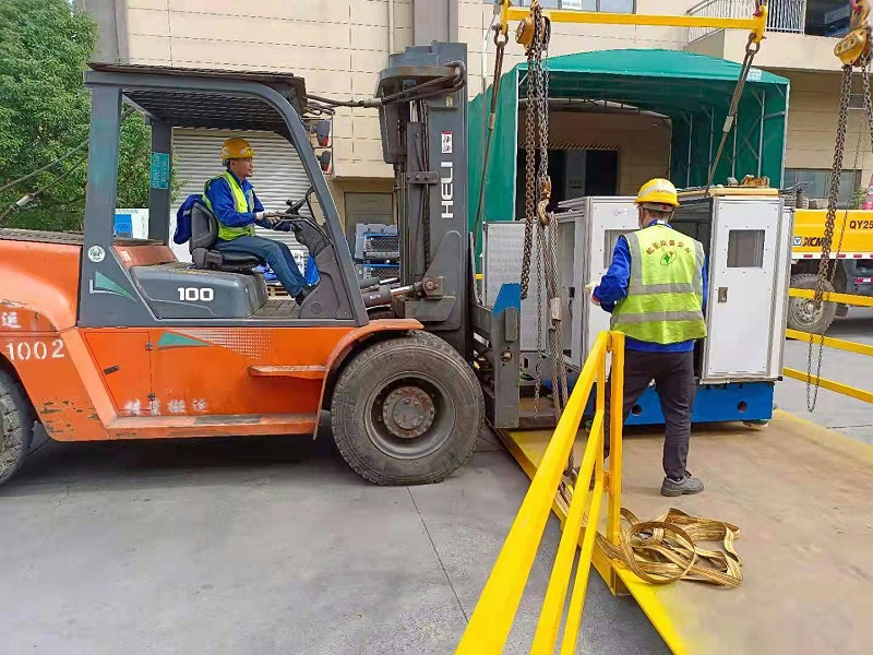 設(shè)備裝卸搬運(yùn)