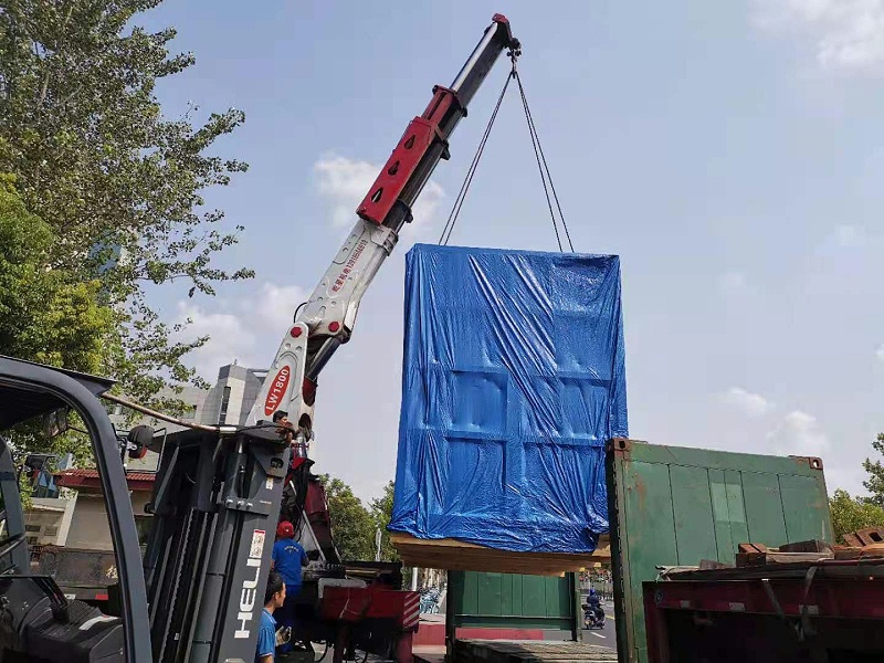 重型設(shè)備裝卸